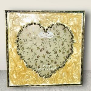 Sunflower Designs  picture Frame Heart Beige Enamel 4" x 4" Ornate Heavy MCM